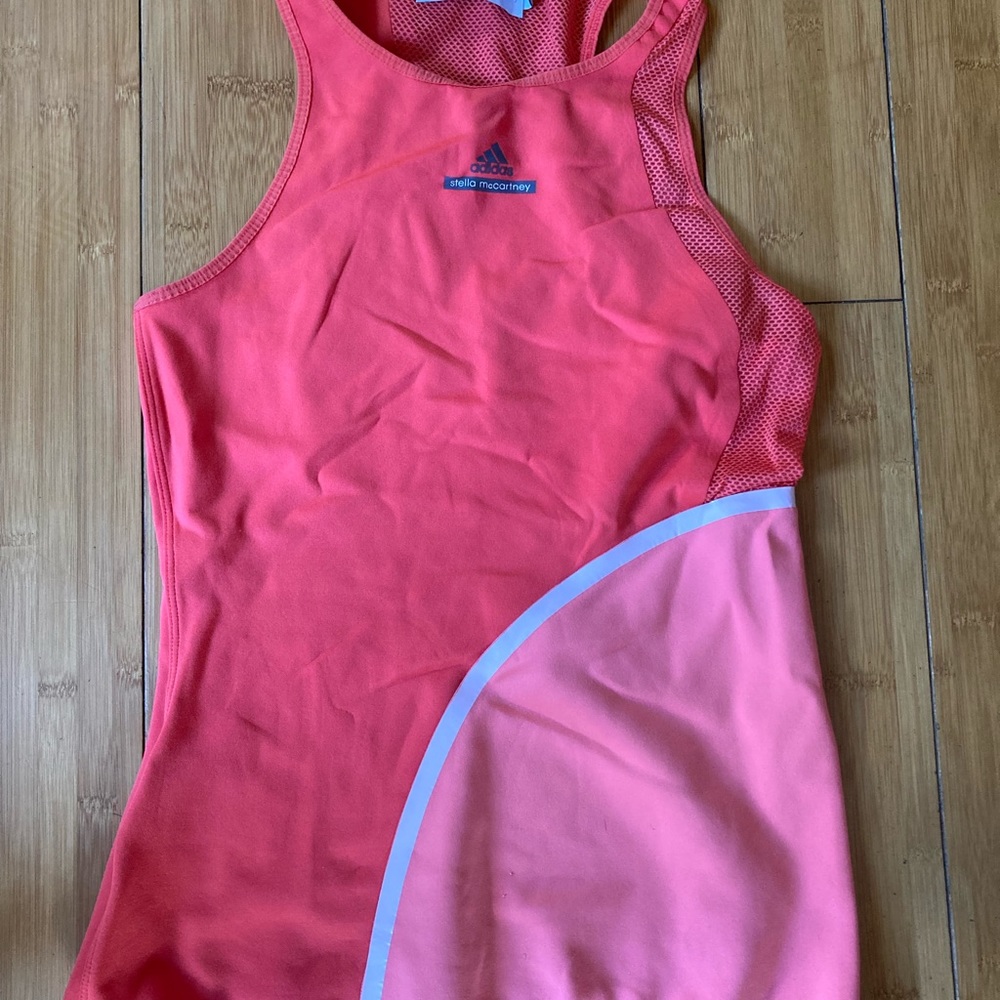 Tennis top